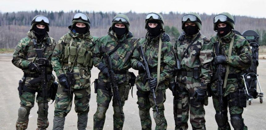 Cuban special forces posing for photo during training