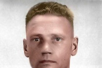 Larry Thorne as member of US Army - Story about Special Forces legend