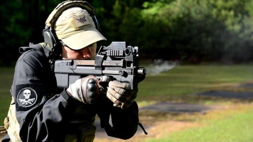 Submachine gun FN P90 chambered in 5.7 mm