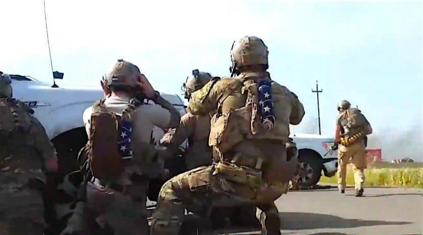 US Navy SEALs in hard firefight with ISIS militants