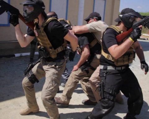 How To Become a Private Military Contractor