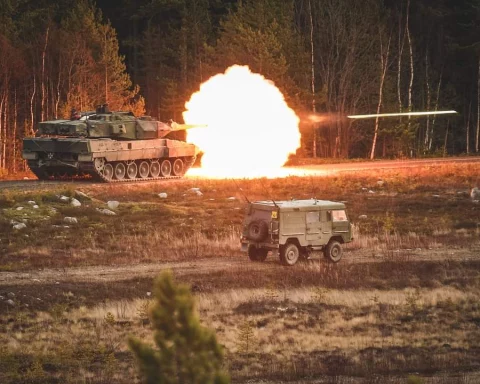 Swedish Leopard 2 firing