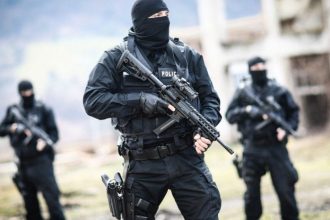 AC Unity Alfa AC-SMG9 submachine gun