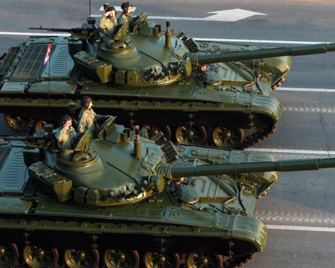 M-84 main battle tank - view from above