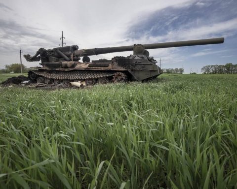 2S7 Malka Damaged During Russian Invasion Of Ukraine