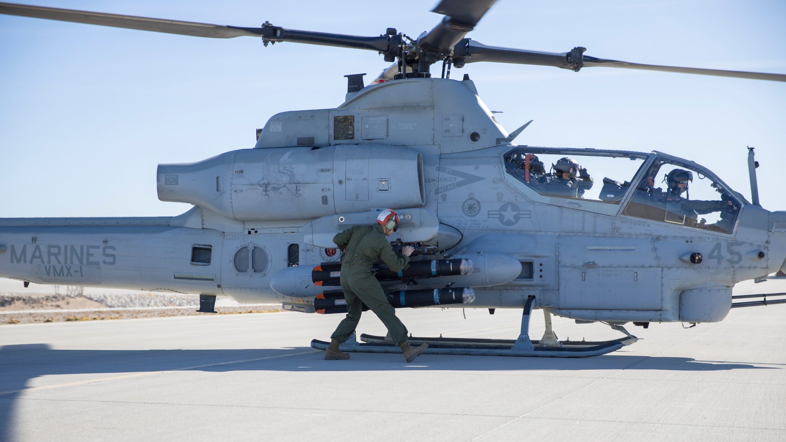 AH-1Z helicopter equipped with AGM-179 JAGM missiles