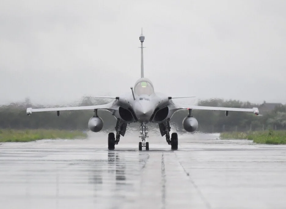 Rafale F3-R fighter jet taxiing on runway at Croatian airbase